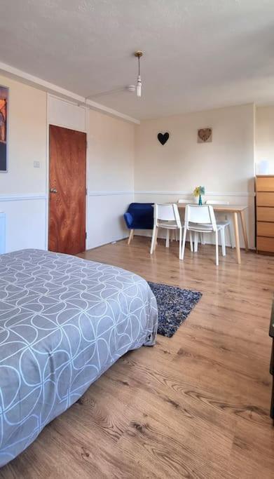 Large Duplex In Bermondsey Apartment London Exterior photo